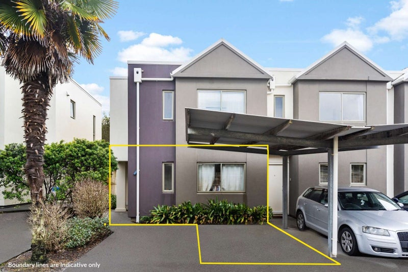 15A/21 Hunters Park Drive, Three Kings, Auckland - Carousel 1