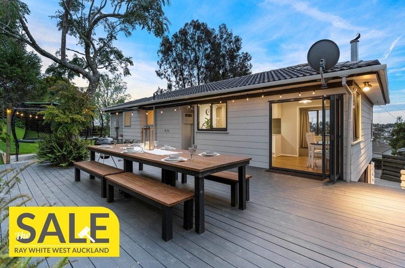 7 Malmo Place, Massey, Auckland - Carousel 1