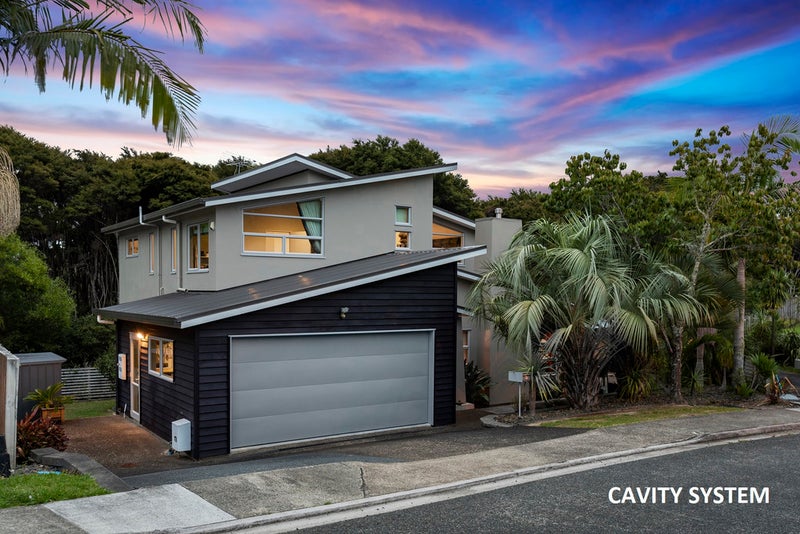 16 Hazel Glen, Bayview, Auckland - Carousel 1