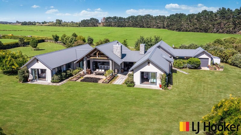 98 Bushlake Way, Papakura - Carousel 2