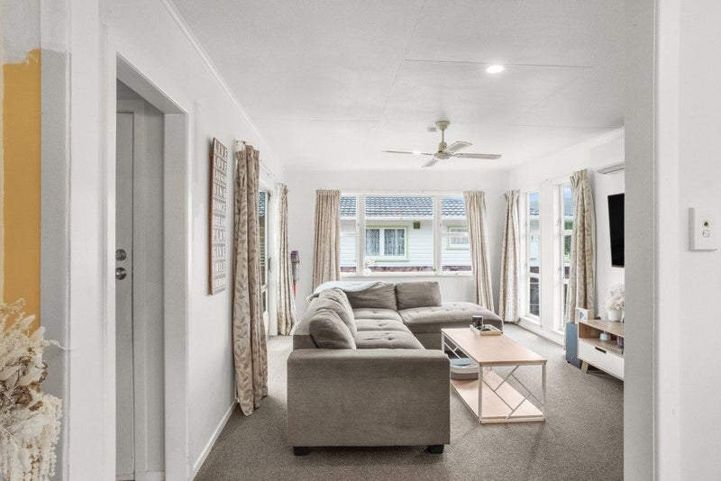 17 Berkeley Road, Wainuiomata, Lower Hutt - Carousel 2