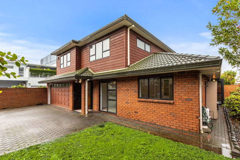2 King George Avenue, Epsom, Auckland - Carousel 1