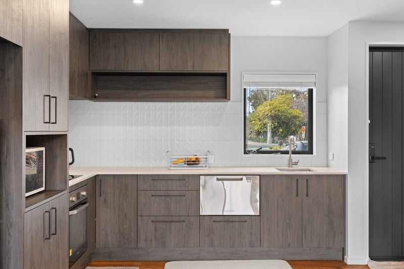 16/27 New Brighton Road, Shirley, Christchurch - Carousel 2