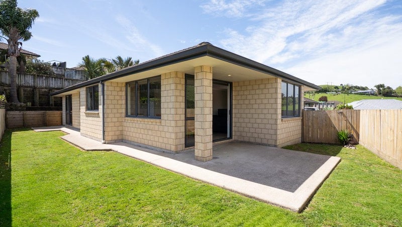 67 Falcon Drive, Welcome Bay, Tauranga - Carousel 1