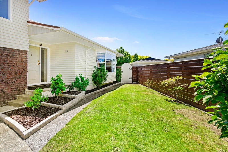 15 Hamerton Street, Naenae, Lower Hutt - Carousel 2