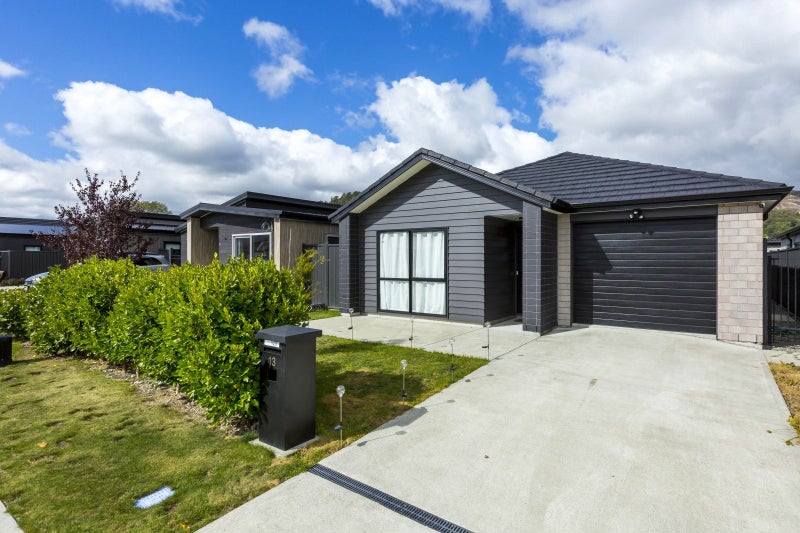 13 Te Kaeaea Crescent, Wallaceville, Upper Hutt - Carousel 20