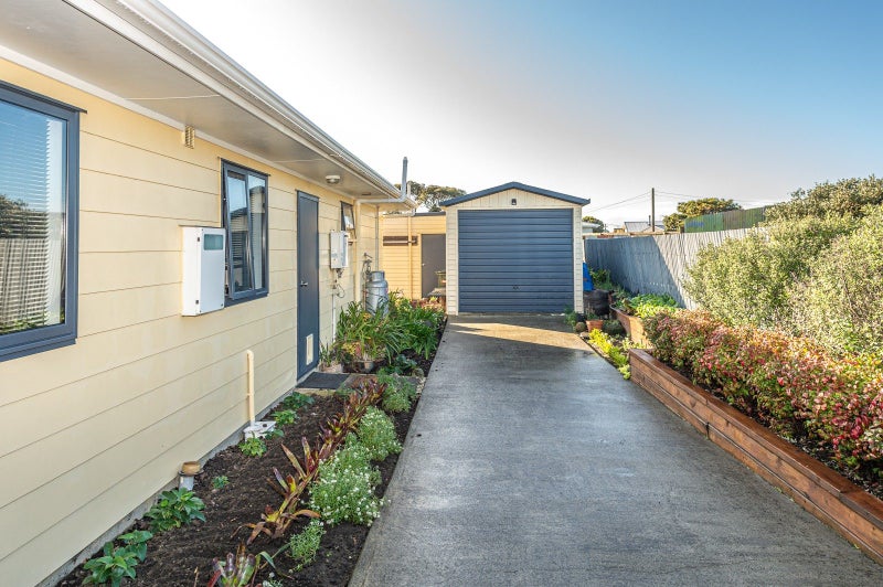 6 Gorran Avenue, Gonville, Whanganui - Carousel 2