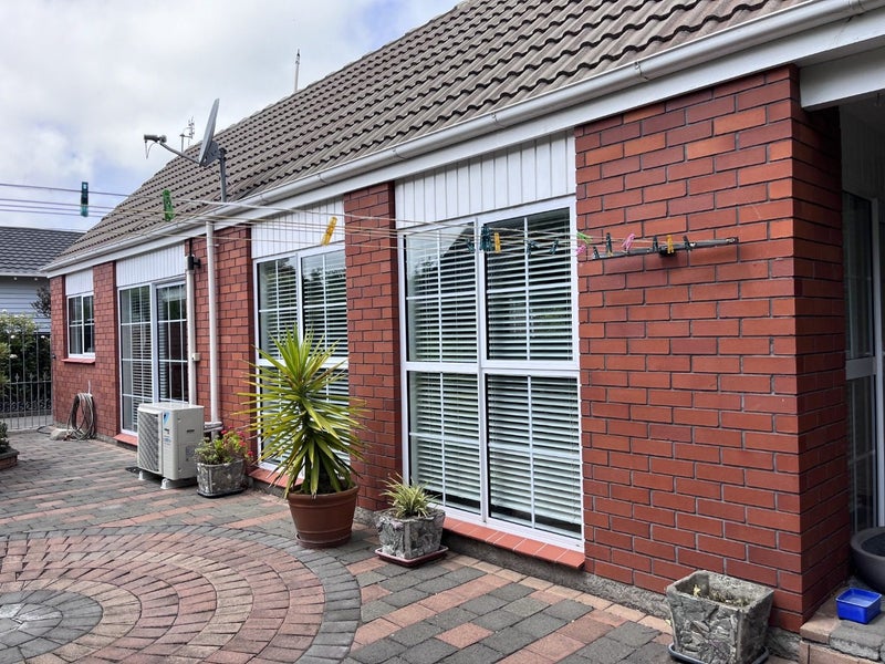 1/50 St Andrews Square, Strowan, Christchurch - Carousel 17