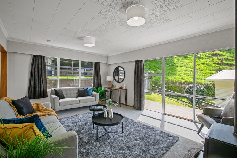 134D Huatoki Street, Frankleigh Park, New Plymouth - Carousel 2