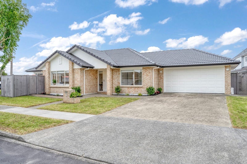 19 Montecito Place, Golflands, Auckland - Carousel 1