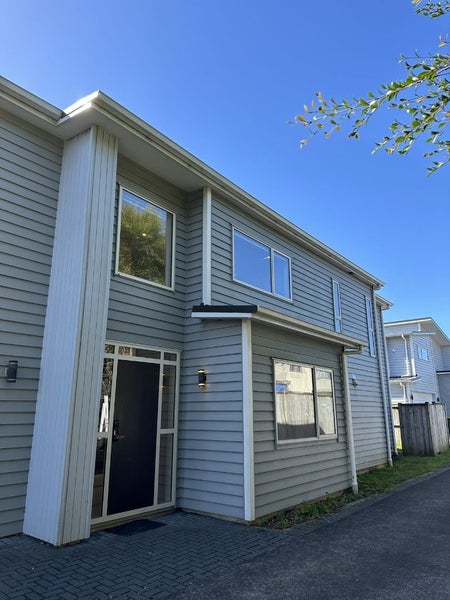 62A Hayr Road, Three Kings, Auckland - Carousel 2