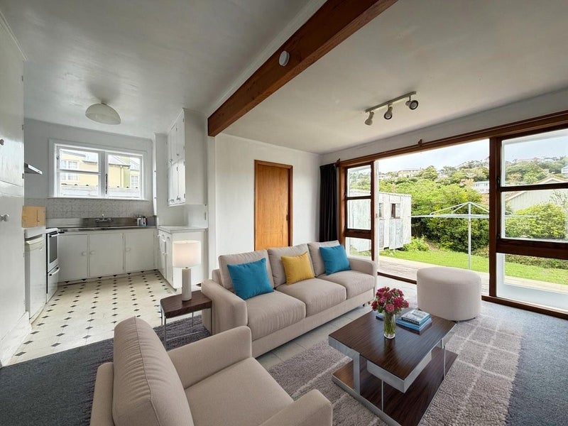 11 Hawtrey Terrace, Johnsonville, Wellington - Carousel 2