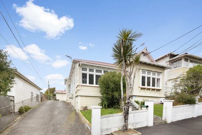 31 Todman Street, Brooklyn, Wellington - Carousel 2