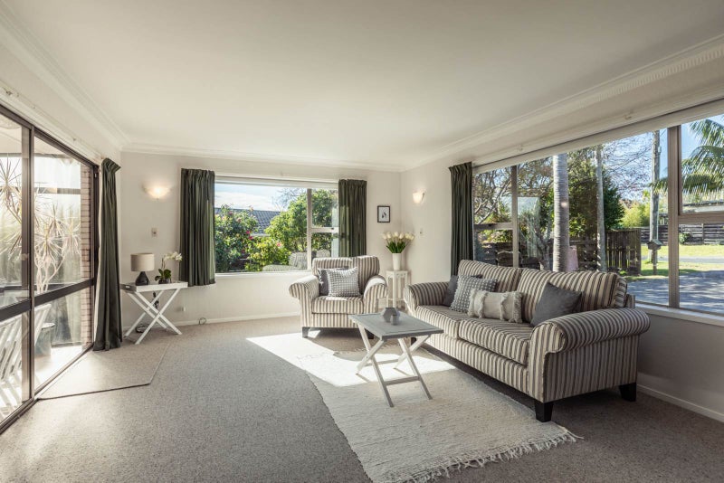 1B Tainui Street, Torbay, Auckland - Carousel 2