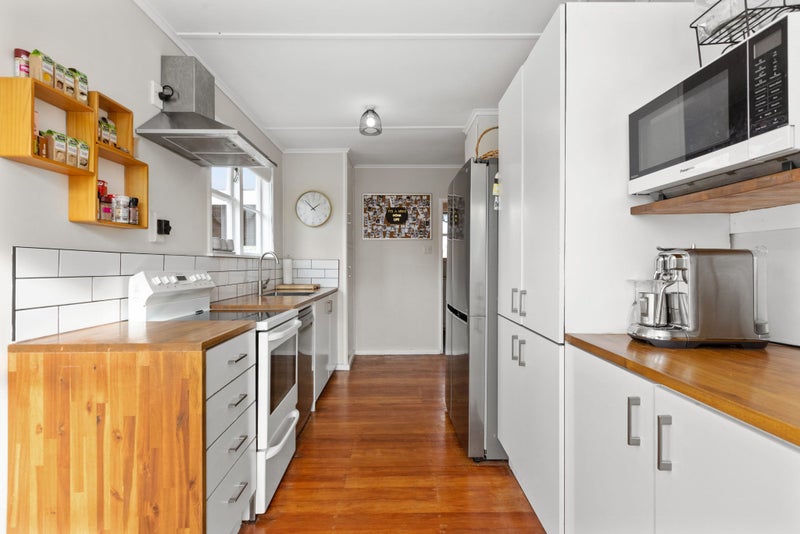 48 Russell Road, Marewa, Napier - Carousel 2