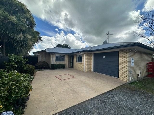 83 Shakespeare Street, Leamington, Cambridge - Carousel 1