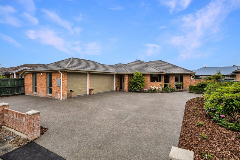 4 Garforth Green, Halswell, Christchurch - Carousel 1