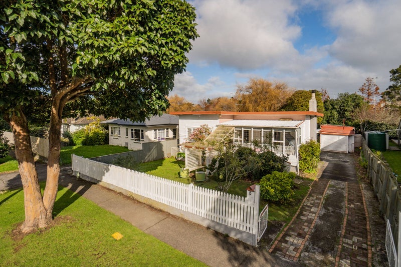 5 Gifford Avenue, Wesley, Auckland - Carousel 16