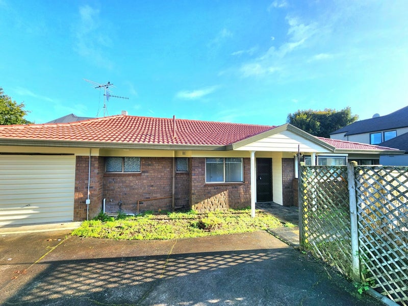 1/11 Atarangi Road, Greenlane, Auckland - Carousel 2