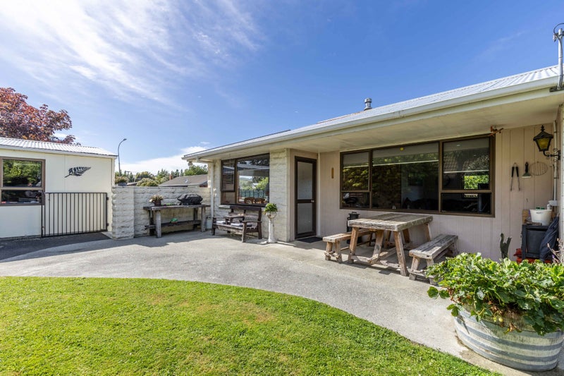 8 Merlin Place, Gore, Gore - Carousel 1