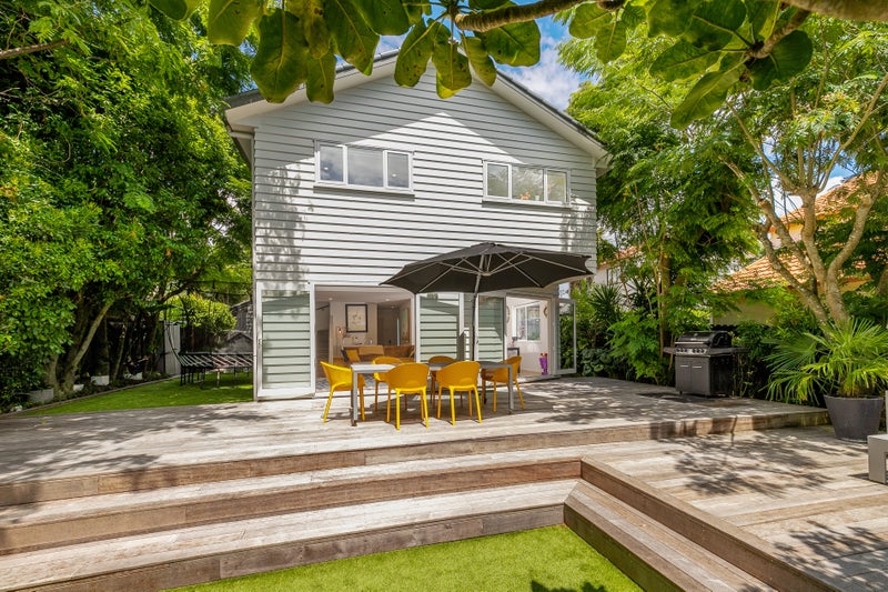 52C Wainui Avenue, Point Chevalier, Auckland - Carousel 1