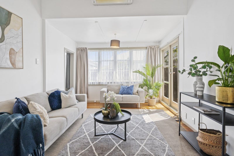 20 Adelaide Street, Petone, Lower Hutt - Carousel 2