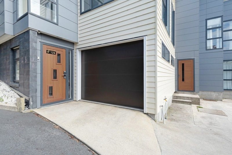 b/12b MARJORY CL, BROADMEADOWS, WELLINGTON - Carousel 14