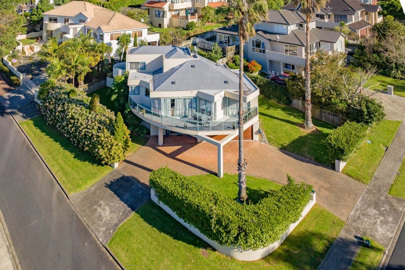 36 Penguin Drive, Murrays Bay, Auckland - Carousel 1