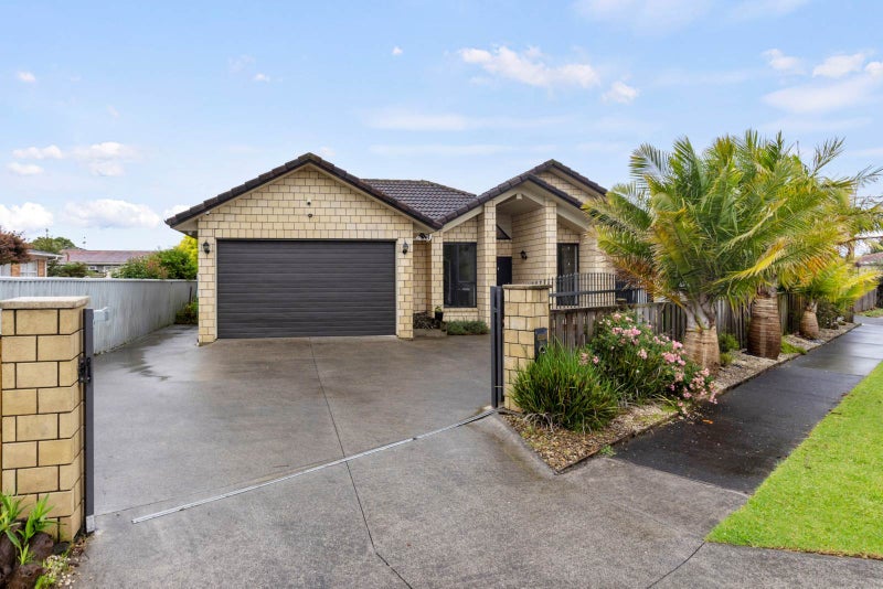 1/1 Rito Place, Papatoetoe, Auckland - Carousel 1