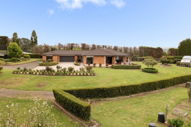 96B Jensen Road, Omanawa - Carousel 1