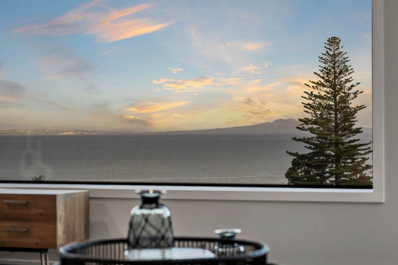 53 Mckenzie Avenue, Arkles Bay, Whangaparaoa - Carousel 1