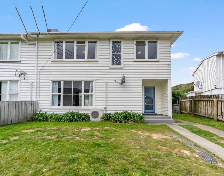 40 Bell Street, Tawa, Wellington - Carousel 2