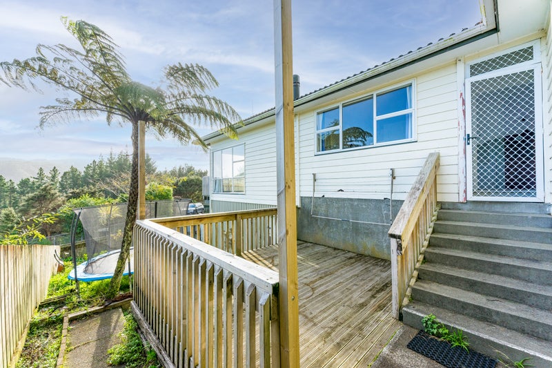 42 Kingsley Street, Stokes Valley, Lower Hutt - Carousel 2
