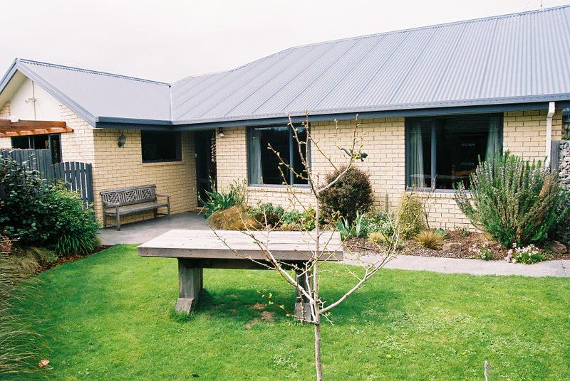 5 Wendy Place, Heathcote Valley, Christchurch - Carousel 2