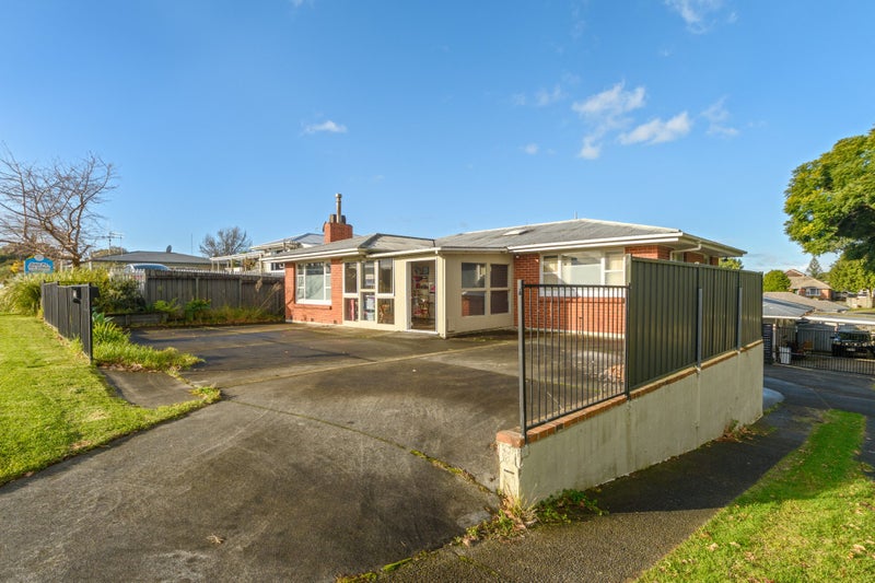 1134 Cameron Road, Gate Pa, Tauranga - Carousel 1