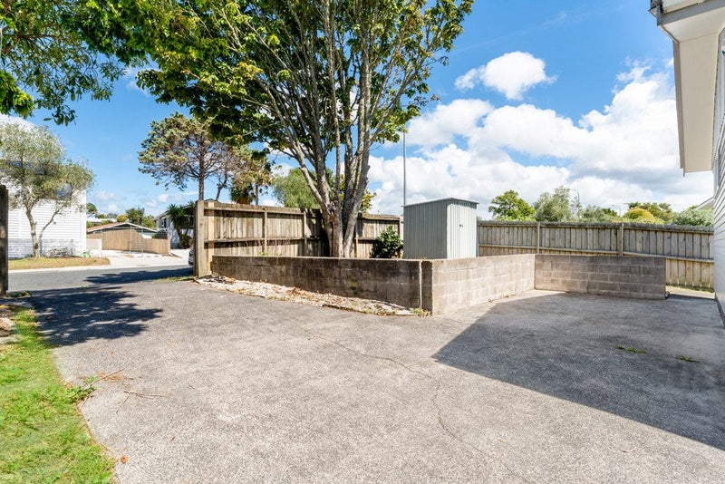 95 Riverpark Crescent, Henderson, Auckland - Carousel 2