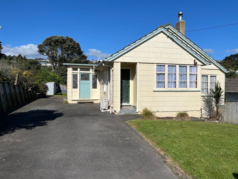 57 Morere Street, Titahi Bay, Porirua - Carousel 1