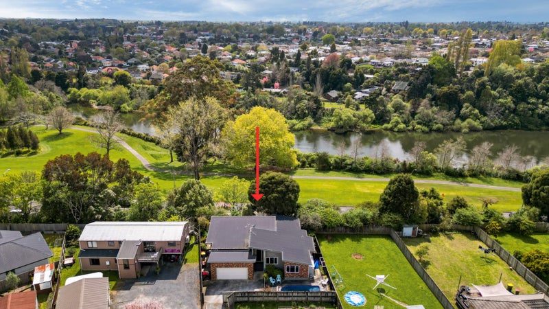 31A Montgomery Crescent, Bader, Hamilton - Carousel 1