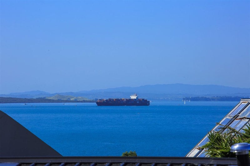 10A Marama Street, Castor Bay, Auckland - Carousel 2