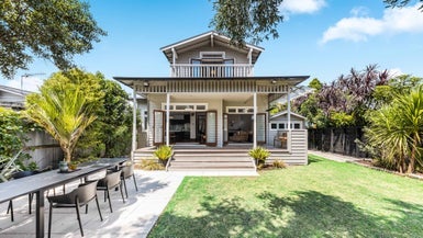 14 Te Ra Road, Point Chevalier, Auckland - Carousel 1