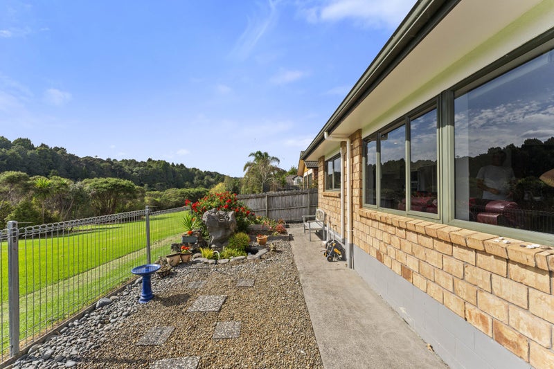 26 Norman Close, The Gardens, Auckland - Carousel 24