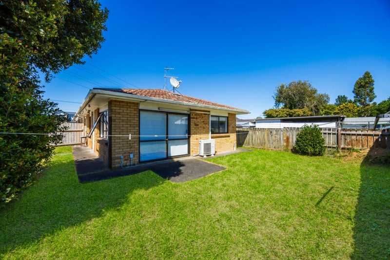 2/10 Airfield Road, Takanini, Auckland - Carousel 12