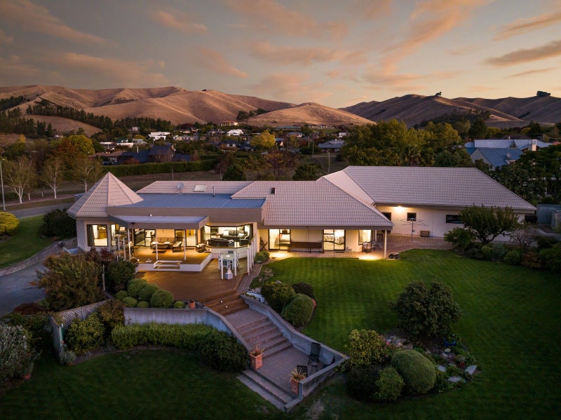 5 Brilyn Crescent, Witherlea, Blenheim - Carousel 1