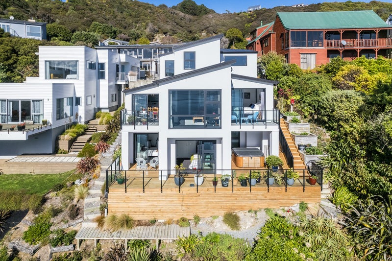 49B Bosun Terrace, Whitby, Porirua - Carousel 1