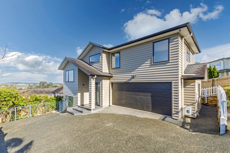81 Travis View Drive, Fairview Heights, Auckland - Carousel 1