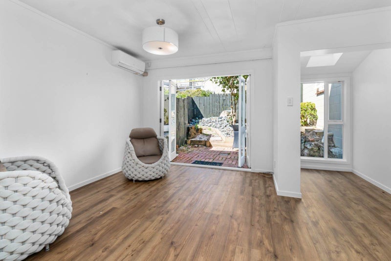 14/8 Hamilton Road, Herne Bay, Auckland - Carousel 2