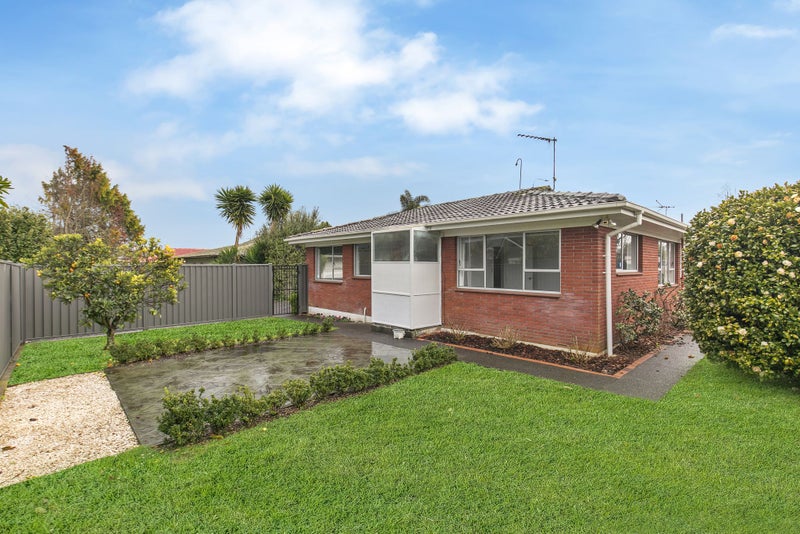 2/465 Great South Road, Opaheke, Papakura - Carousel 1