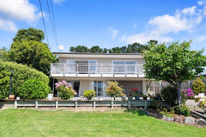70 Marine Drive, Lyttelton - Carousel 1
