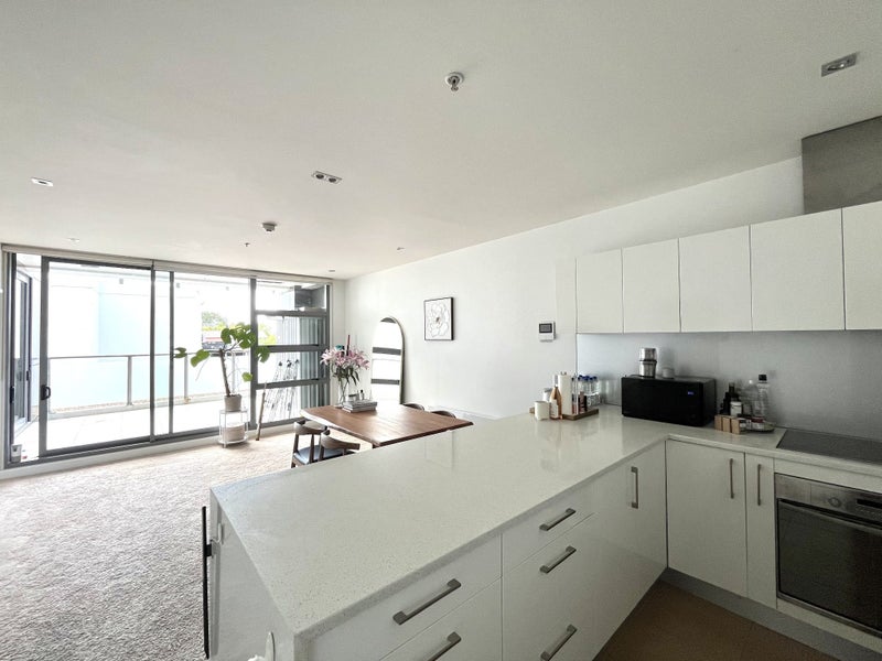 106/16 Huron Street, Takapuna, Auckland - Carousel 2