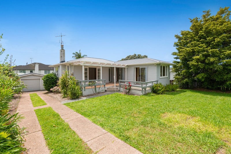28 Red Beach Road, Red Beach, Red Beach - Carousel 2